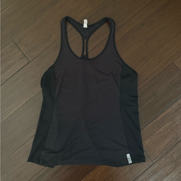 Under Armour Black Racerback Tank Top - Picture 1 of 6